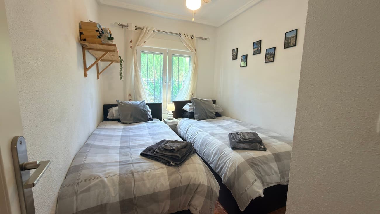 2 bed Semi-Detached House in Villamartin - 12