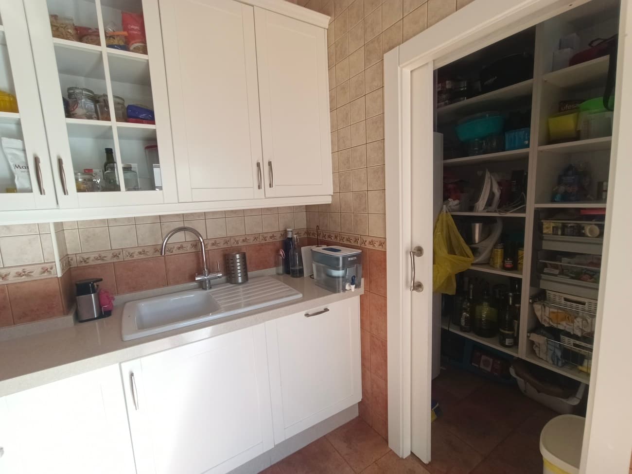 Geschakelde Woning met 4 slaapkamers in Roldan - 9