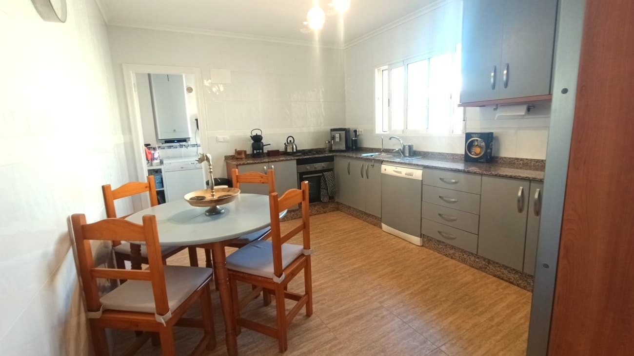 Vrijstaande Villa met 4 slaapkamers in Avileses - 11