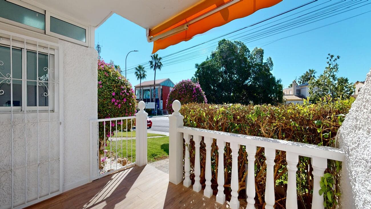 Bungalow met 2 slaapkamers in Villamartin - 2