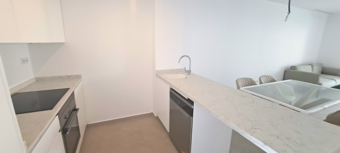 Tussenverdieping Appartement met 2 slaapkamers in Playa Flamenca - 9