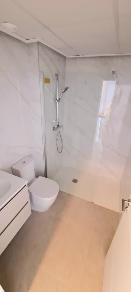 Tussenverdieping Appartement met 2 slaapkamers in Playa Flamenca - 16