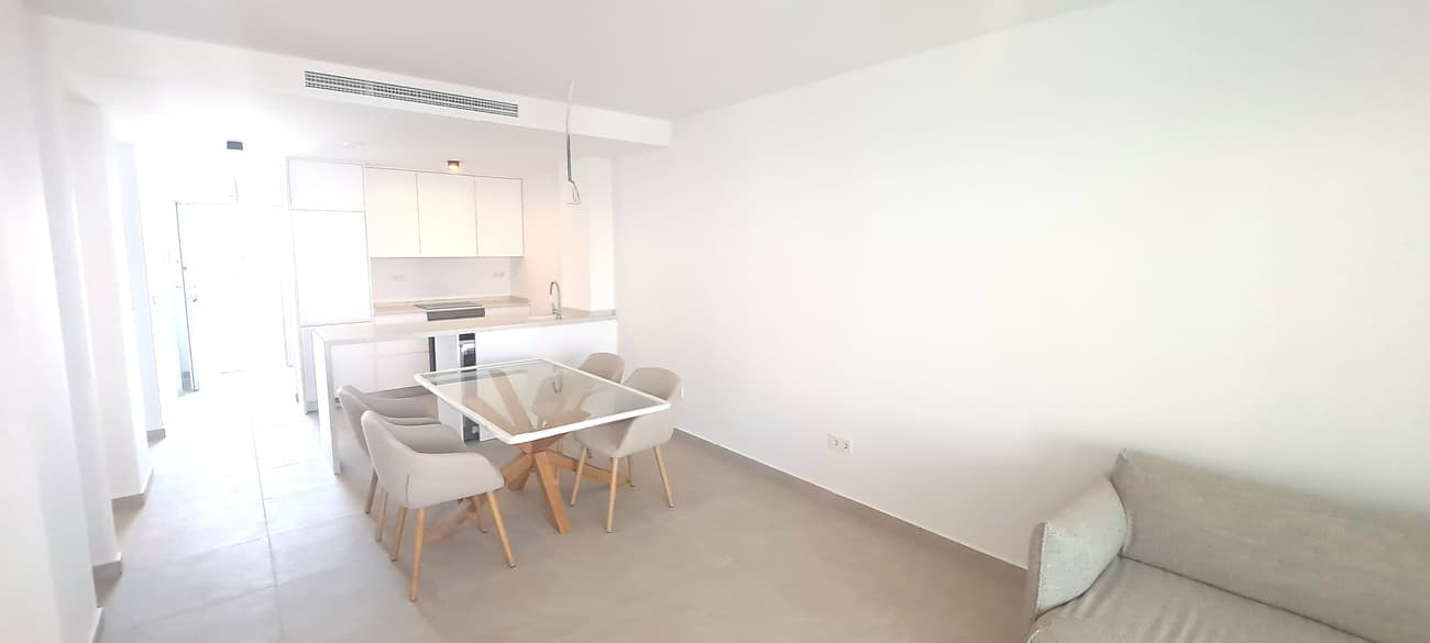 Tussenverdieping Appartement met 2 slaapkamers in Playa Flamenca - 6