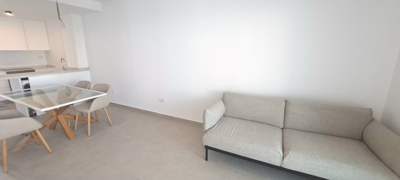 Tussenverdieping Appartement met 2 slaapkamers in Playa Flamenca - 8
