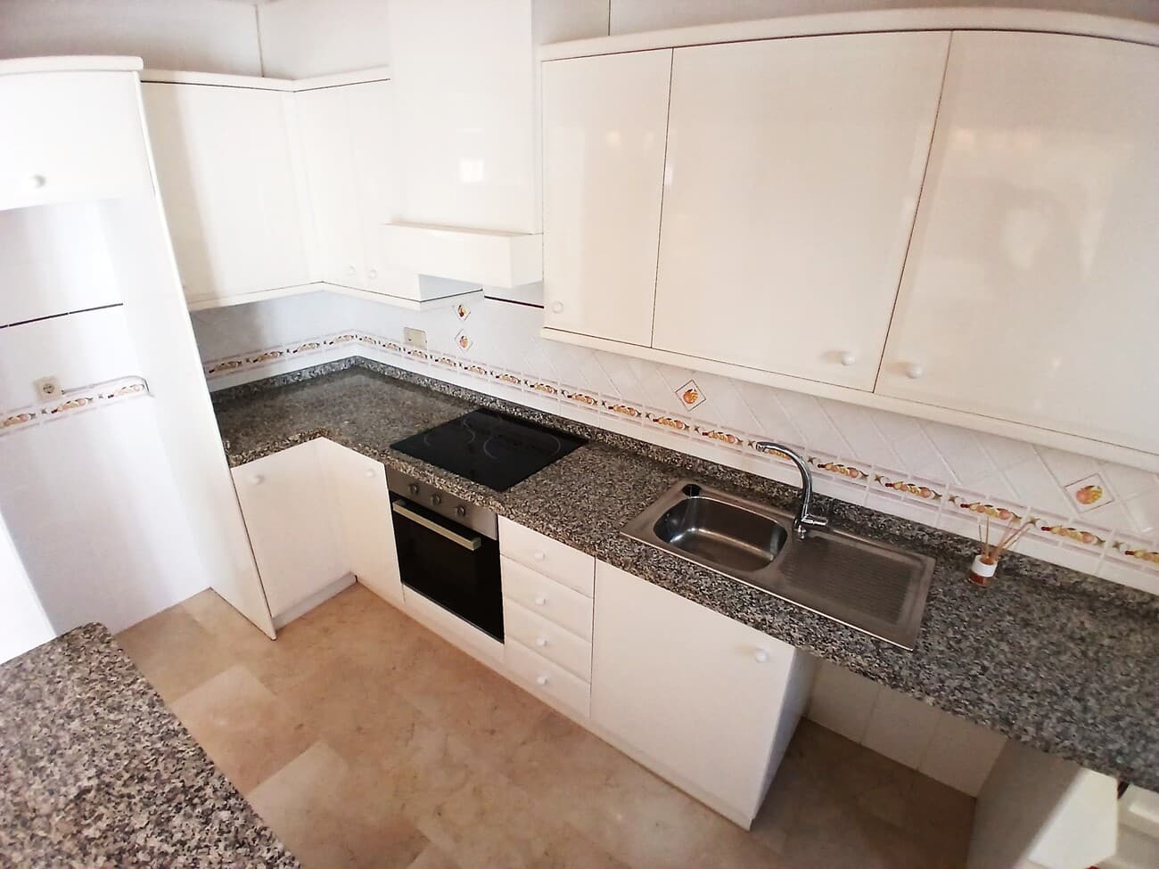 Bungalow met 2 slaapkamers in Villamartin - 11