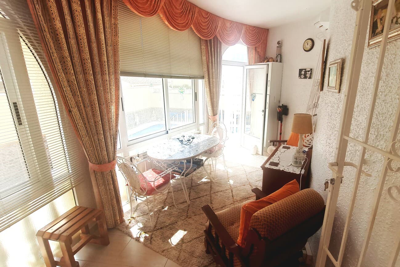 Vrijstaande Villa met 3 slaapkamers in Villamartin - 32