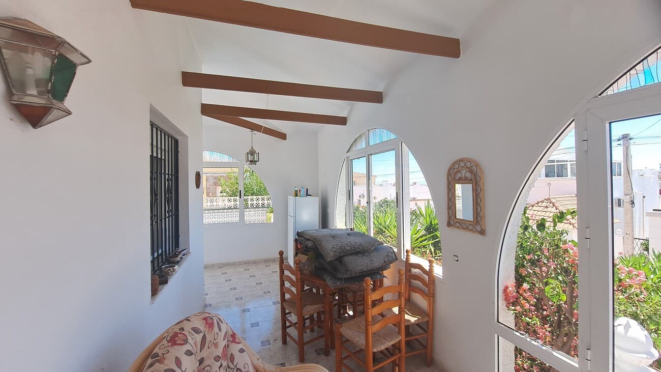 Vrijstaande Villa met 3 slaapkamers in San Miguel de Salinas - 13