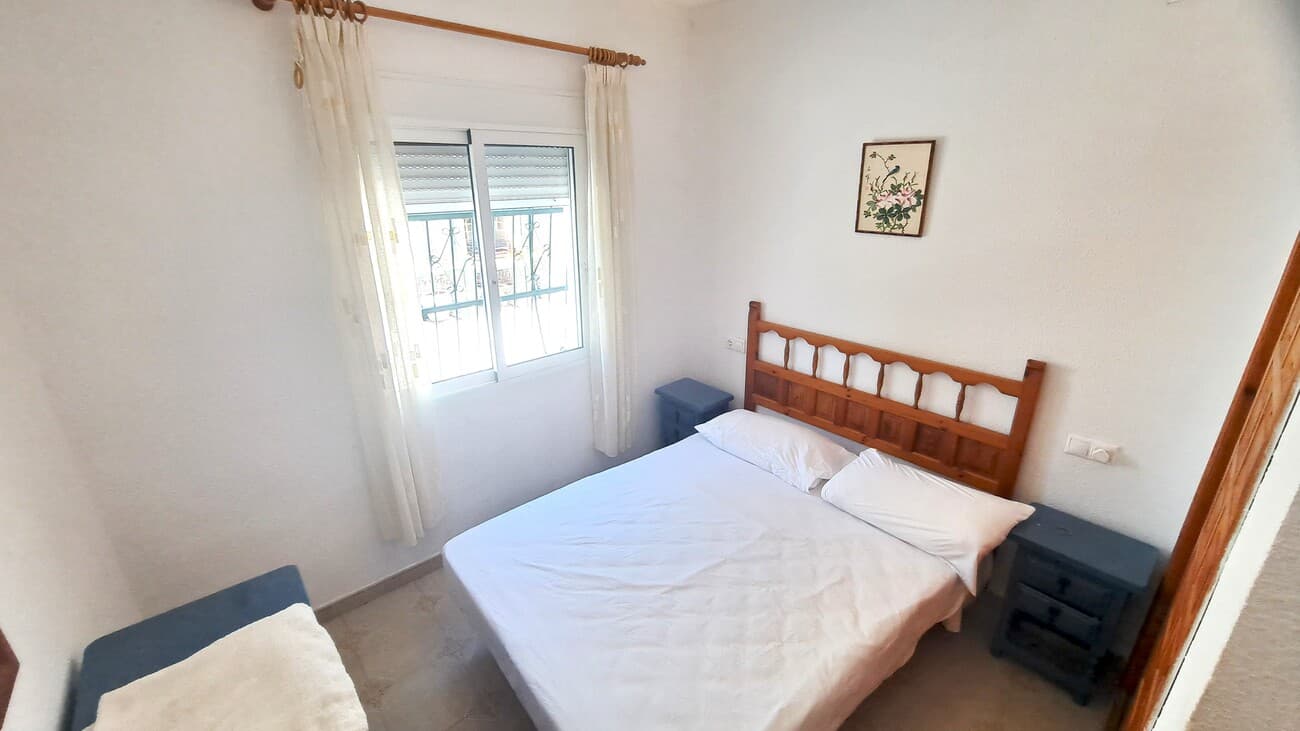 Vrijstaande Villa met 3 slaapkamers in San Miguel de Salinas - 24