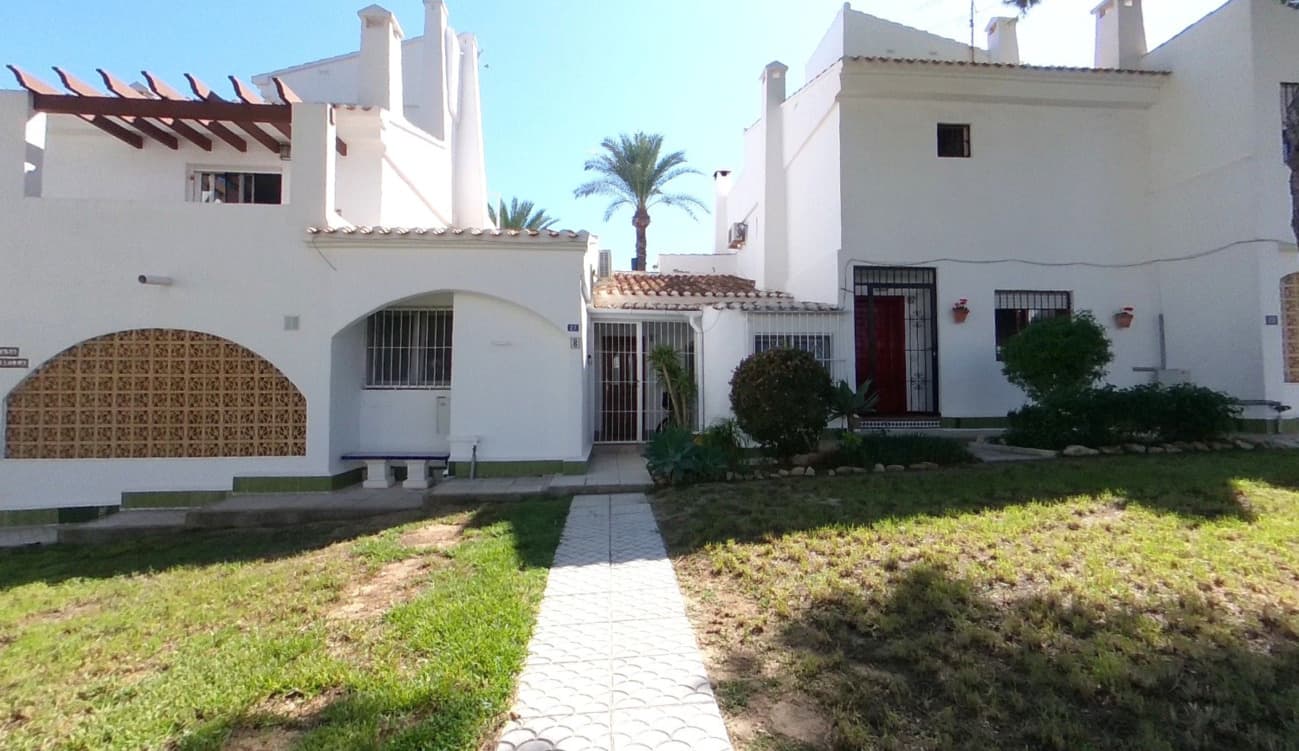 Geschakelde Woning met 2 slaapkamers in Villamartin - 2