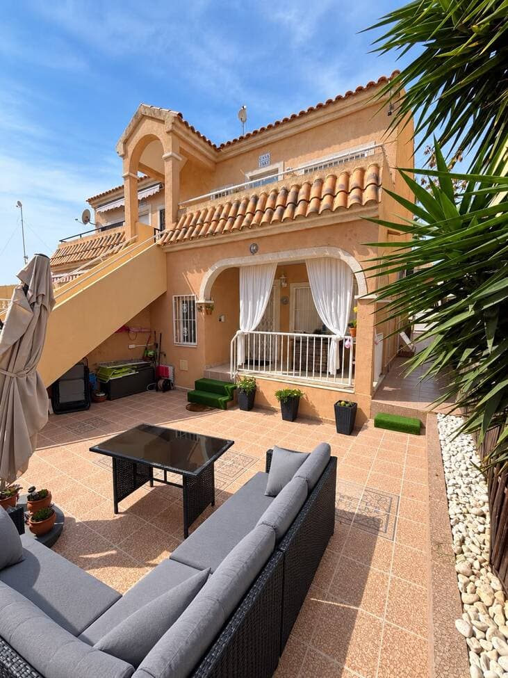 Apartamento Planta Media de 2 dormitorios en Orihuela Costa - 1