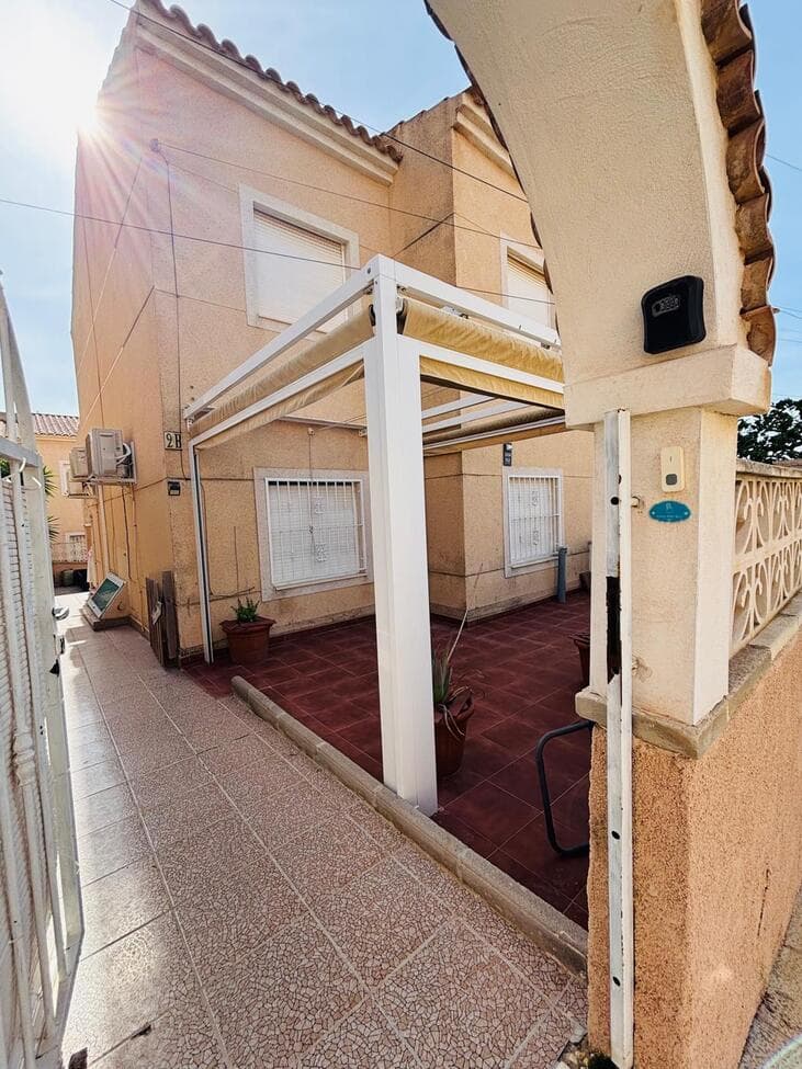 Apartamento Planta Media de 2 dormitorios en Orihuela Costa - 21