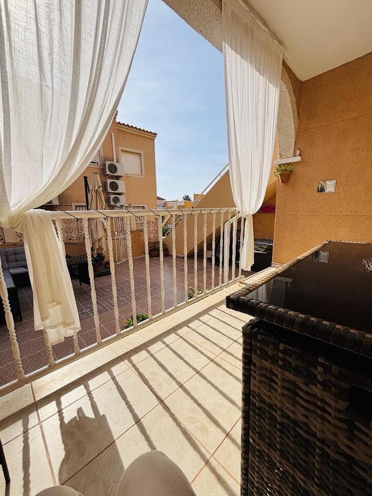 Apartamento Planta Media de 2 dormitorios en Orihuela Costa - 27
