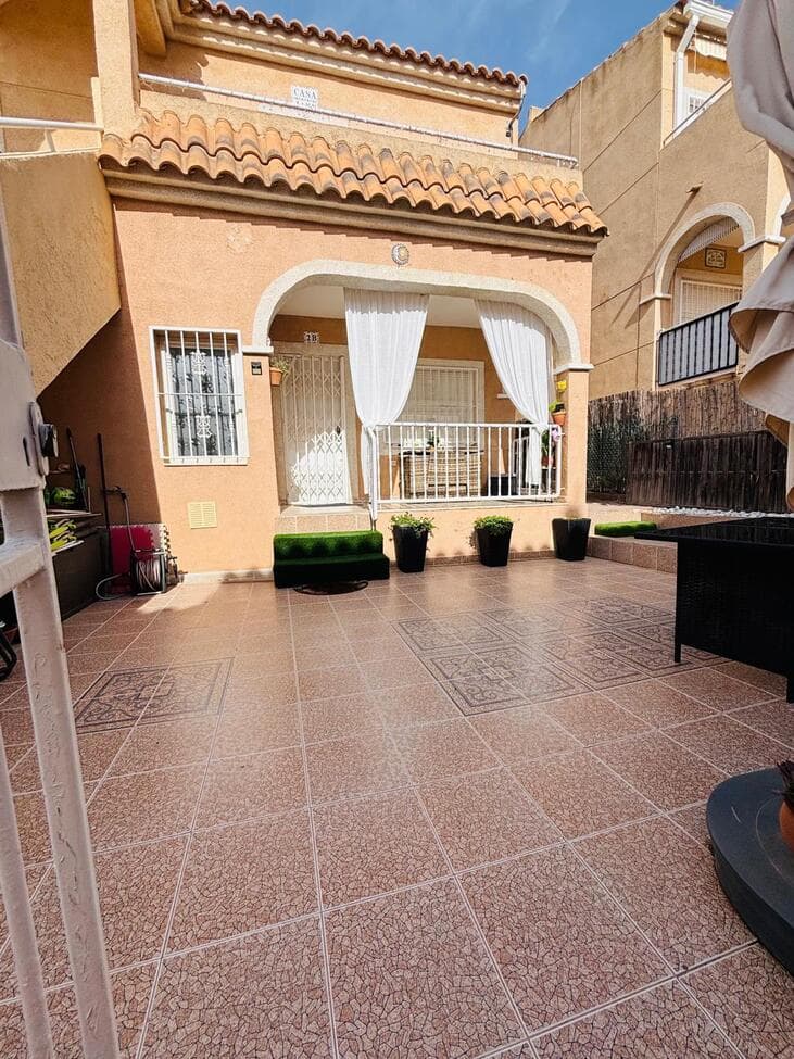 Apartamento Planta Media de 2 dormitorios en Orihuela Costa - 19