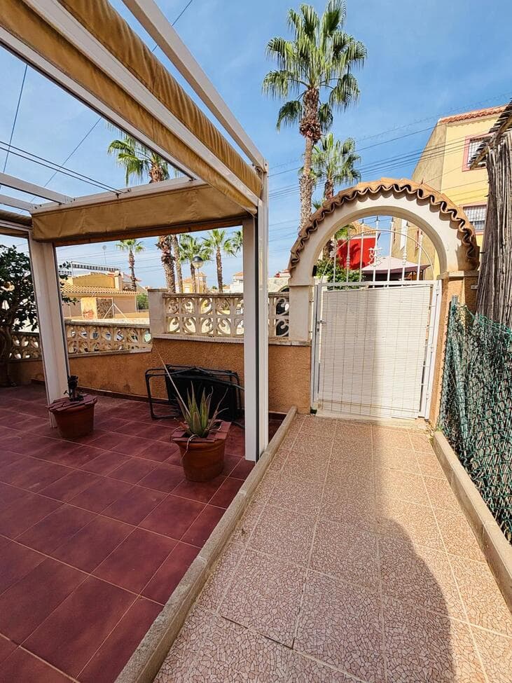 Apartamento Planta Media de 2 dormitorios en Orihuela Costa - 23
