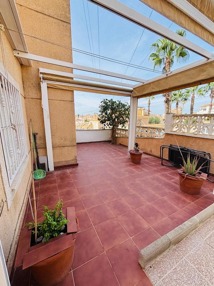 Apartamento Planta Media de 2 dormitorios en Orihuela Costa - 20
