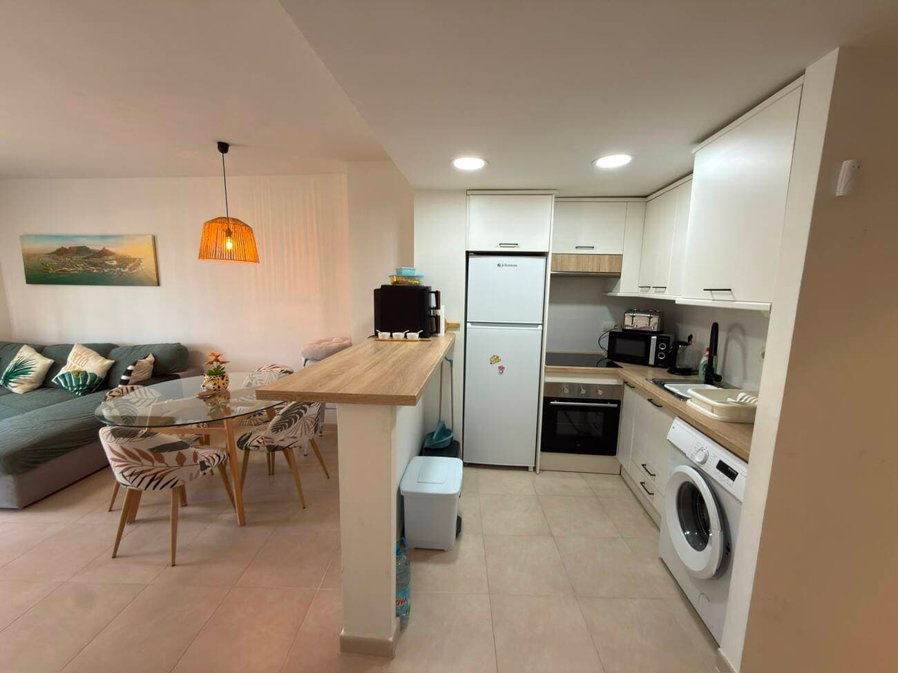 2 bed Middle Floor Apartment in Villamartin