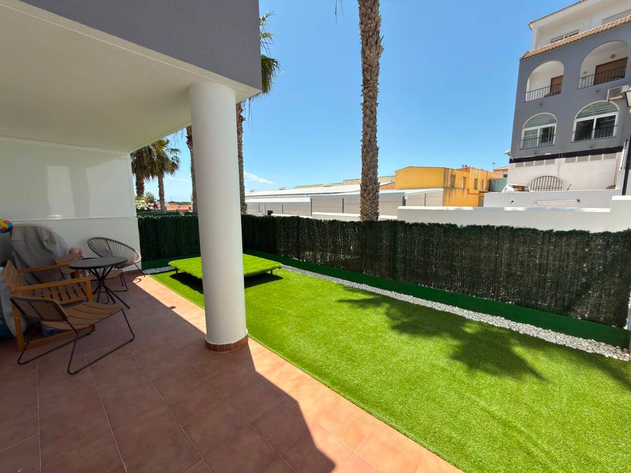 2 bed Middle Floor Apartment in Villamartin