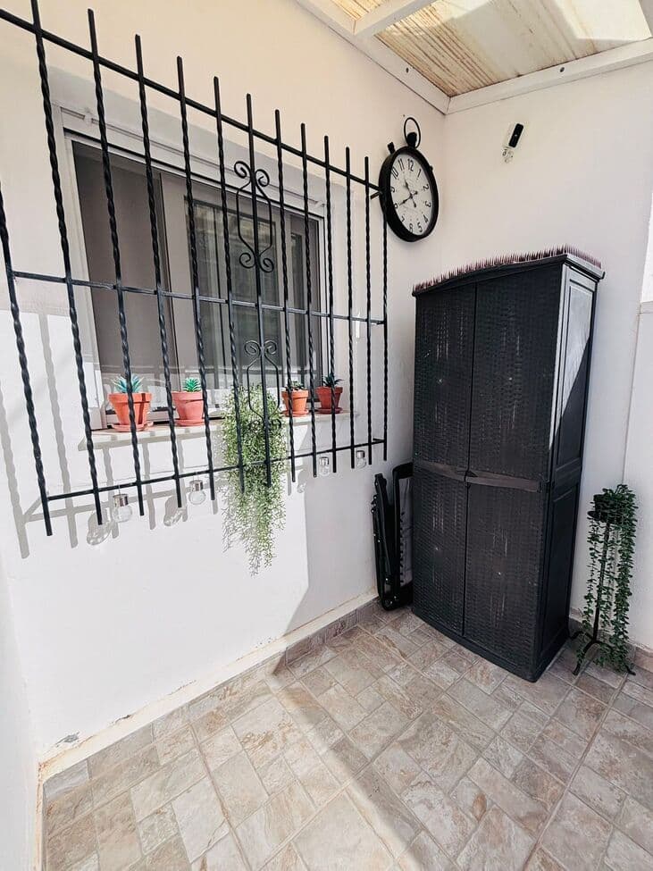 Adosada de 2 dormitorios en Villamartin - 20