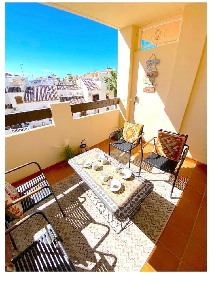 Tussenverdieping Appartement met 2 slaapkamers in Playa Flamenca - 17