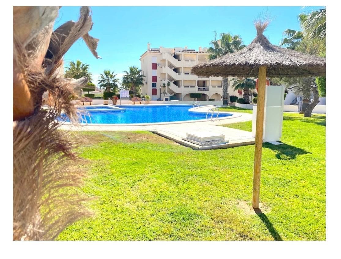 Tussenverdieping Appartement met 2 slaapkamers in Playa Flamenca - 1