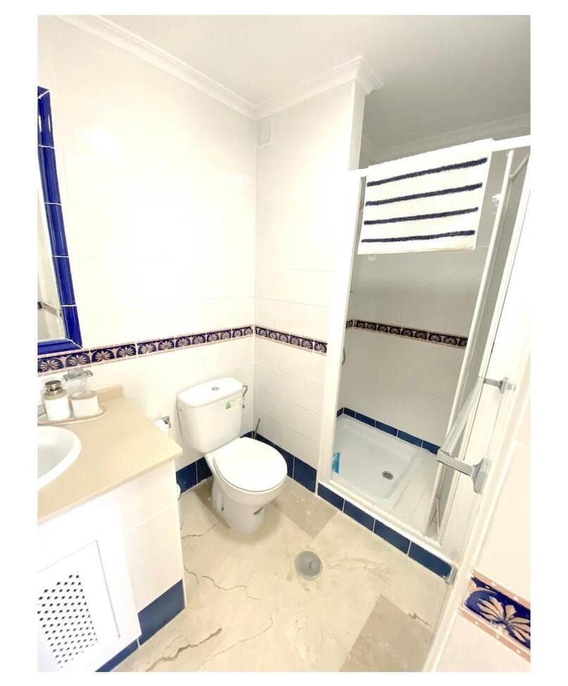 Tussenverdieping Appartement met 2 slaapkamers in Playa Flamenca - 12