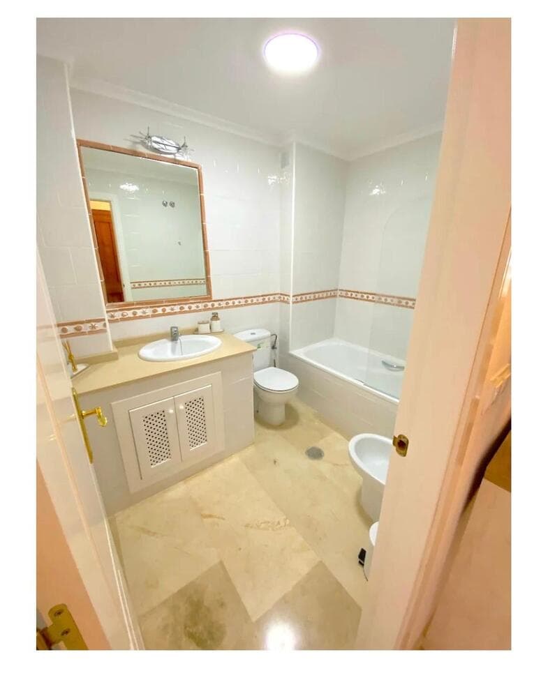 Tussenverdieping Appartement met 2 slaapkamers in Playa Flamenca - 15