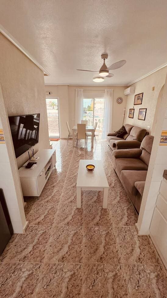 Apartamento Planta Media de 3 dormitorios en Villamartin - 10
