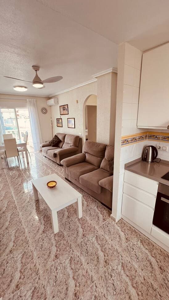 Apartamento Planta Media de 3 dormitorios en Villamartin - 7