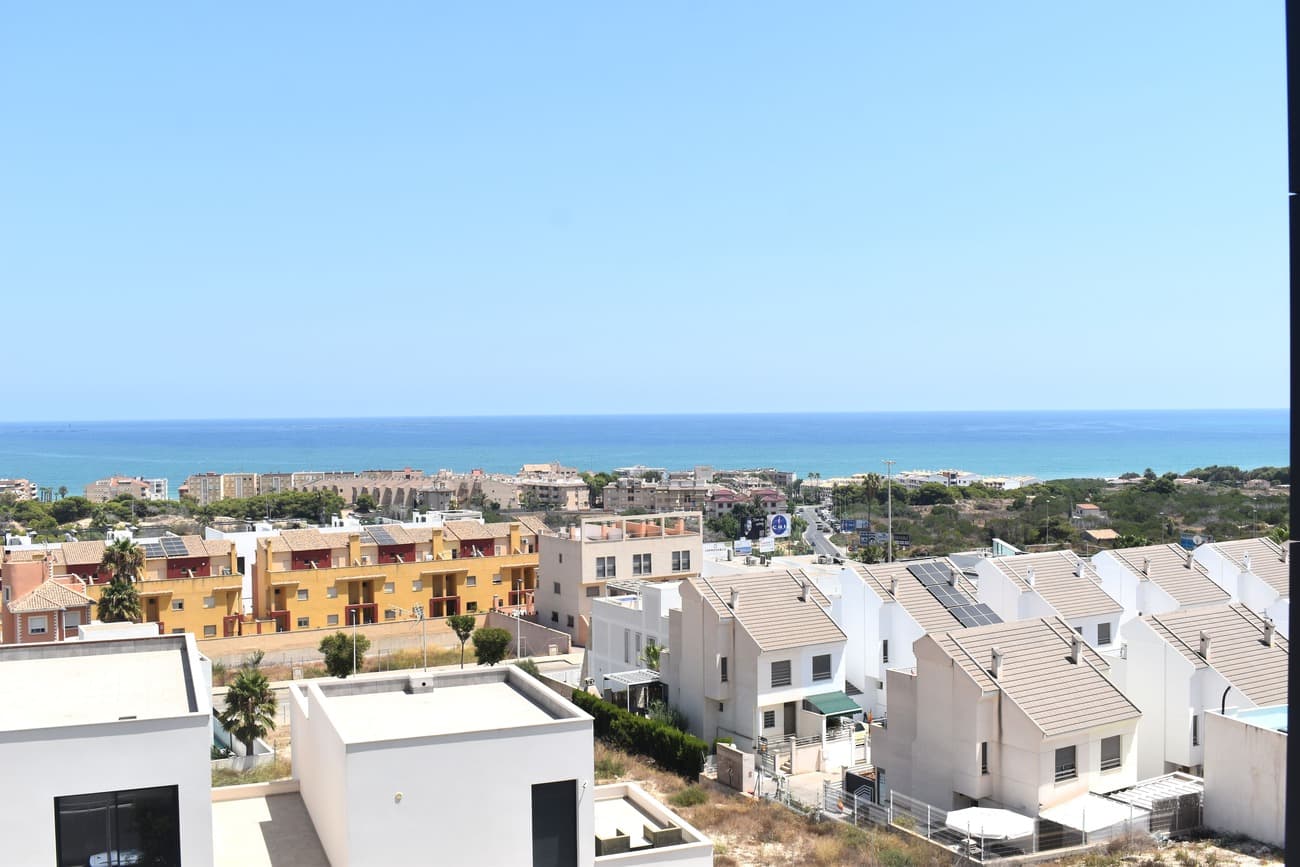 3 bed Middle Floor Apartment in Guardamar del Segura - 28