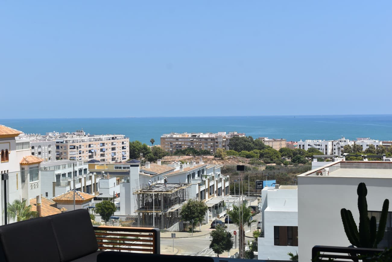 3 bed Middle Floor Apartment in Guardamar del Segura - 30