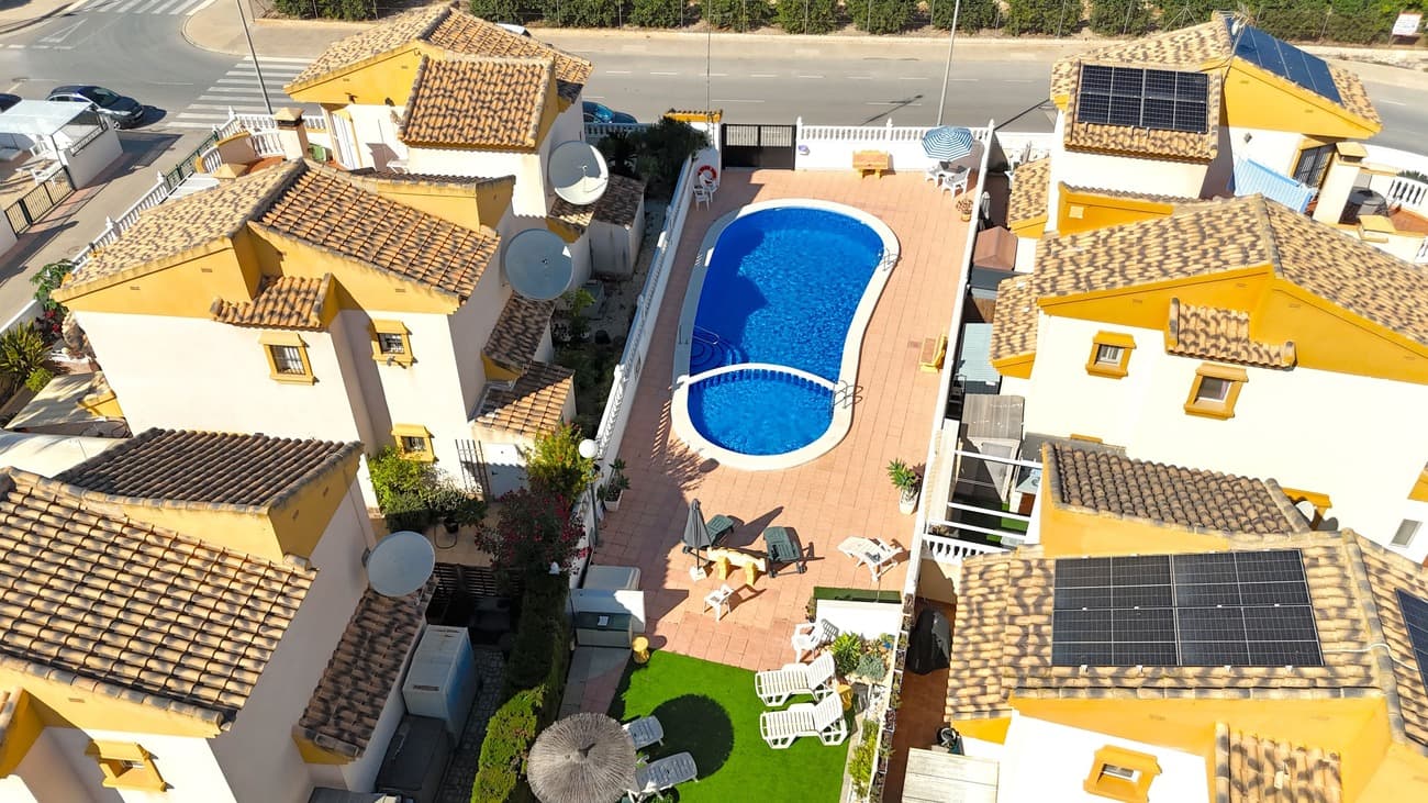 Villa - Chalet de 3 dormitorios en Guardamar del Segura - 26