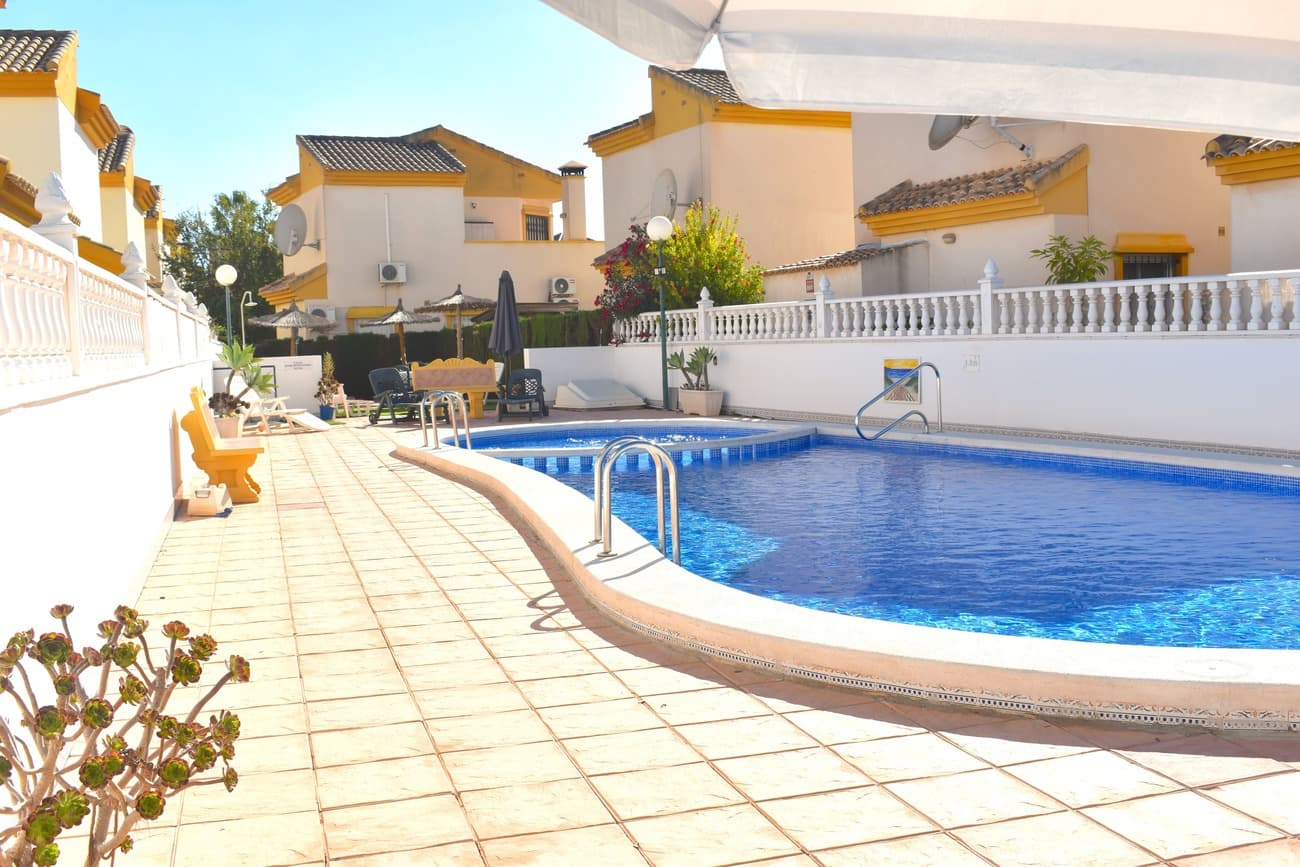 Villa - Chalet de 3 dormitorios en Guardamar del Segura - 27