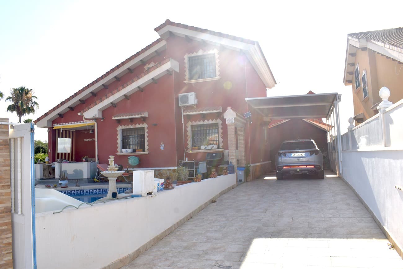 3 bed Villa in El Raso - Guardamar - 4