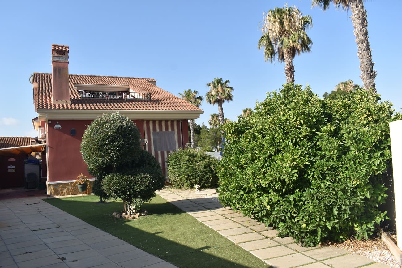 3 bed Villa in El Raso - Guardamar - 7