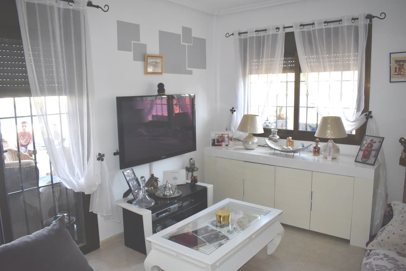 3 bed Villa in El Raso - Guardamar - 11