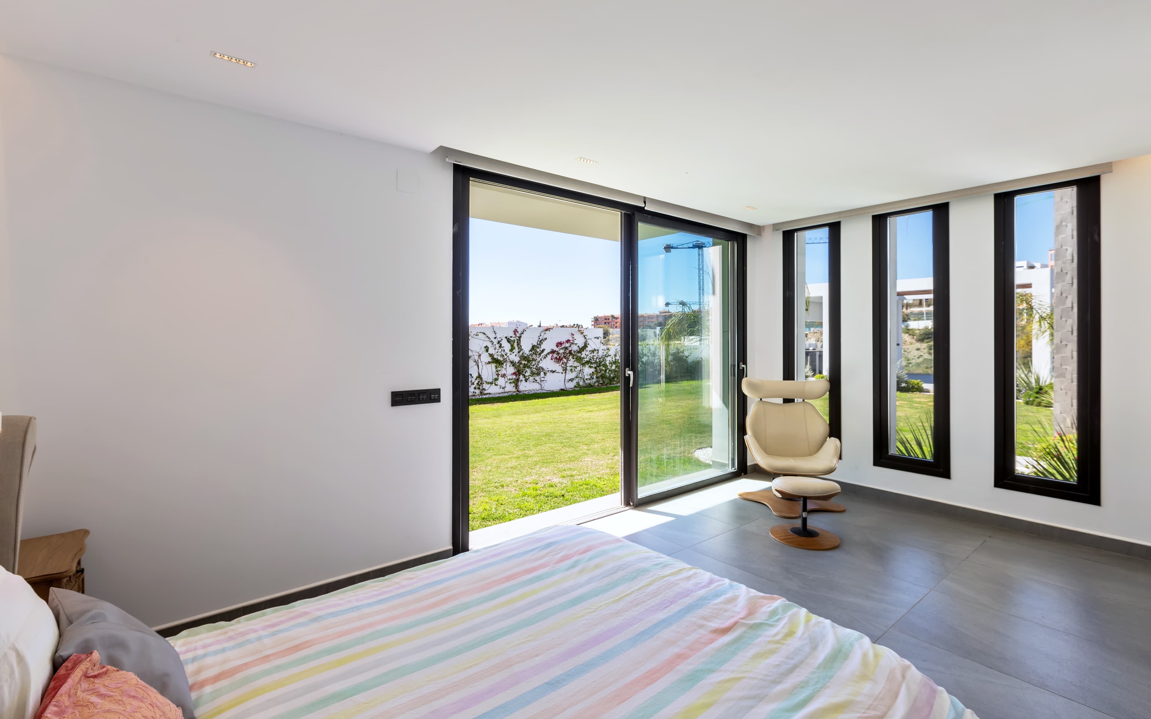 6 bed Detached Villa in El Paraiso