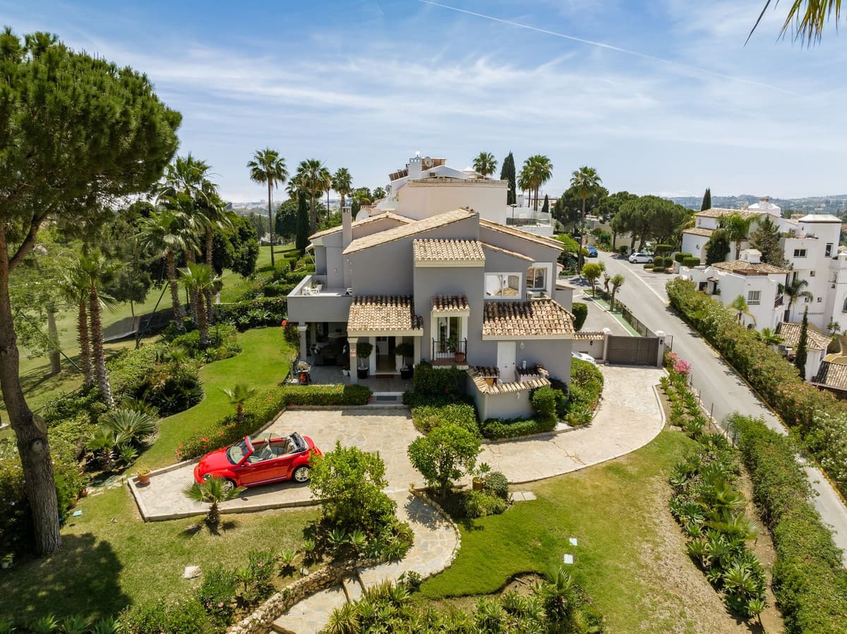 Villa - Chalet de 5 dormitorios en Marbella - 1