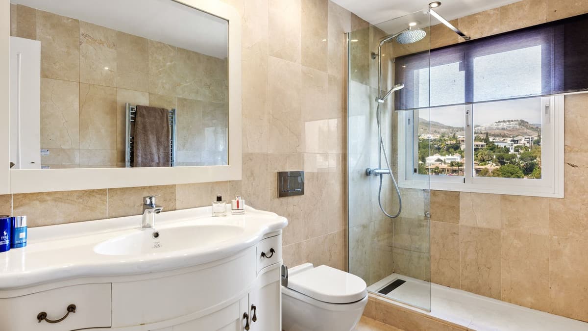 Villa - Chalet de 5 dormitorios en Marbella - 20