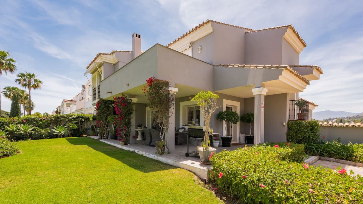 Villa - Chalet de 5 dormitorios en Marbella - 7