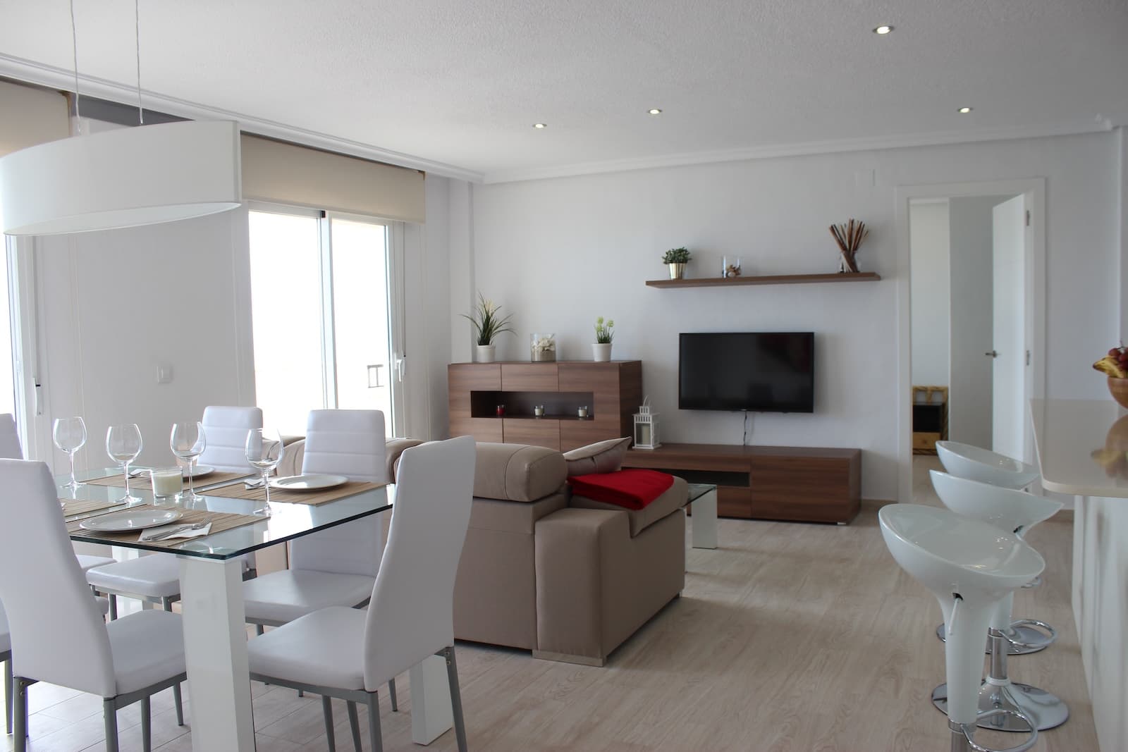 Apartamento Planta Media de 3 dormitorios en Mil Palmeras - 2