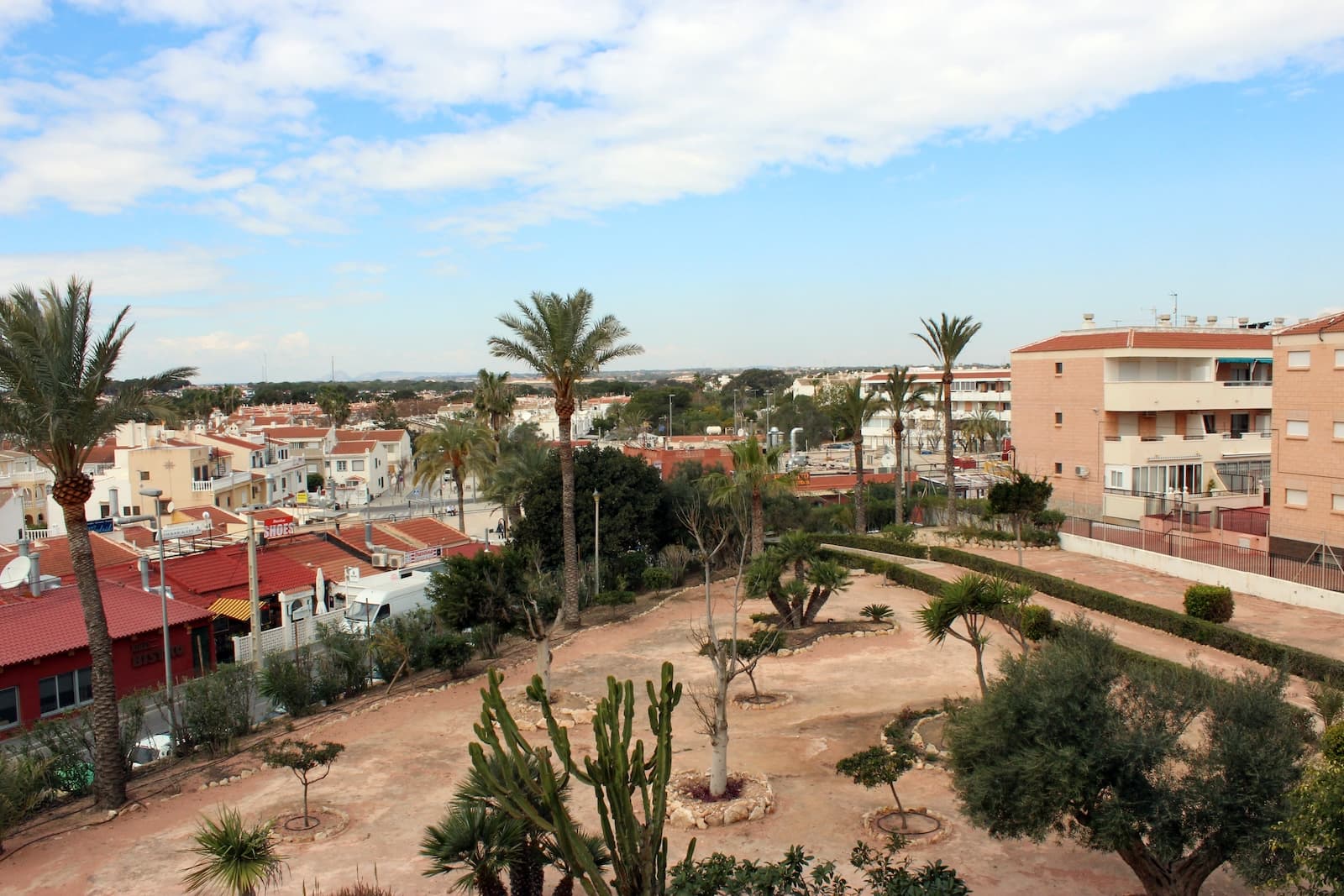 Apartamento Planta Media de 3 dormitorios en Mil Palmeras - 15