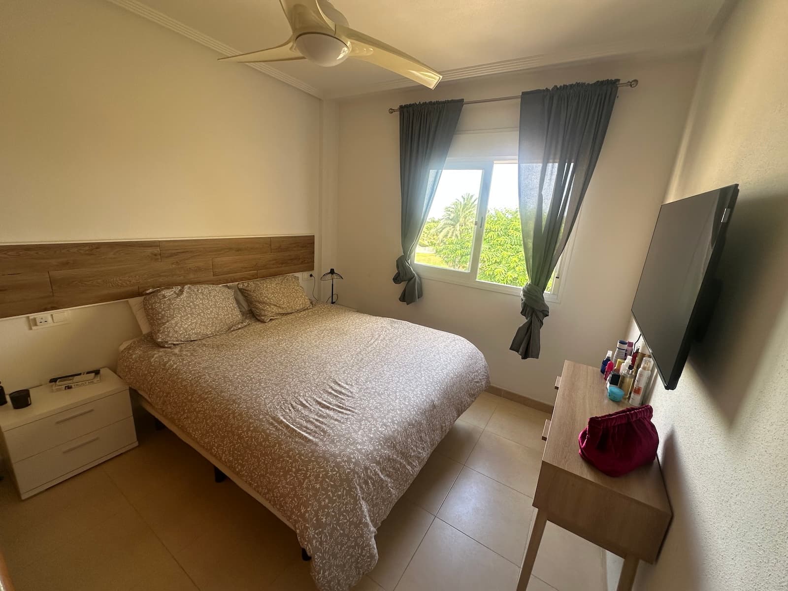 Apartamento Planta Media de 2 dormitorios en Villamartin - 11