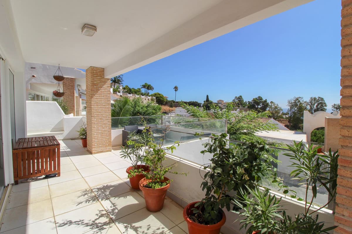 Villa - Chalet de 4 dormitorios en Benalmadena - 7