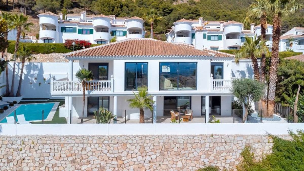 Vrijstaande Villa met 4 slaapkamers in Mijas - 1