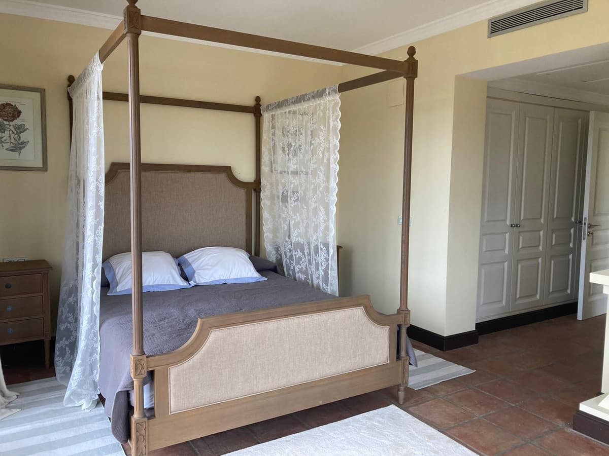 Vrijstaande Villa met 6 slaapkamers in Sotogrande - 37