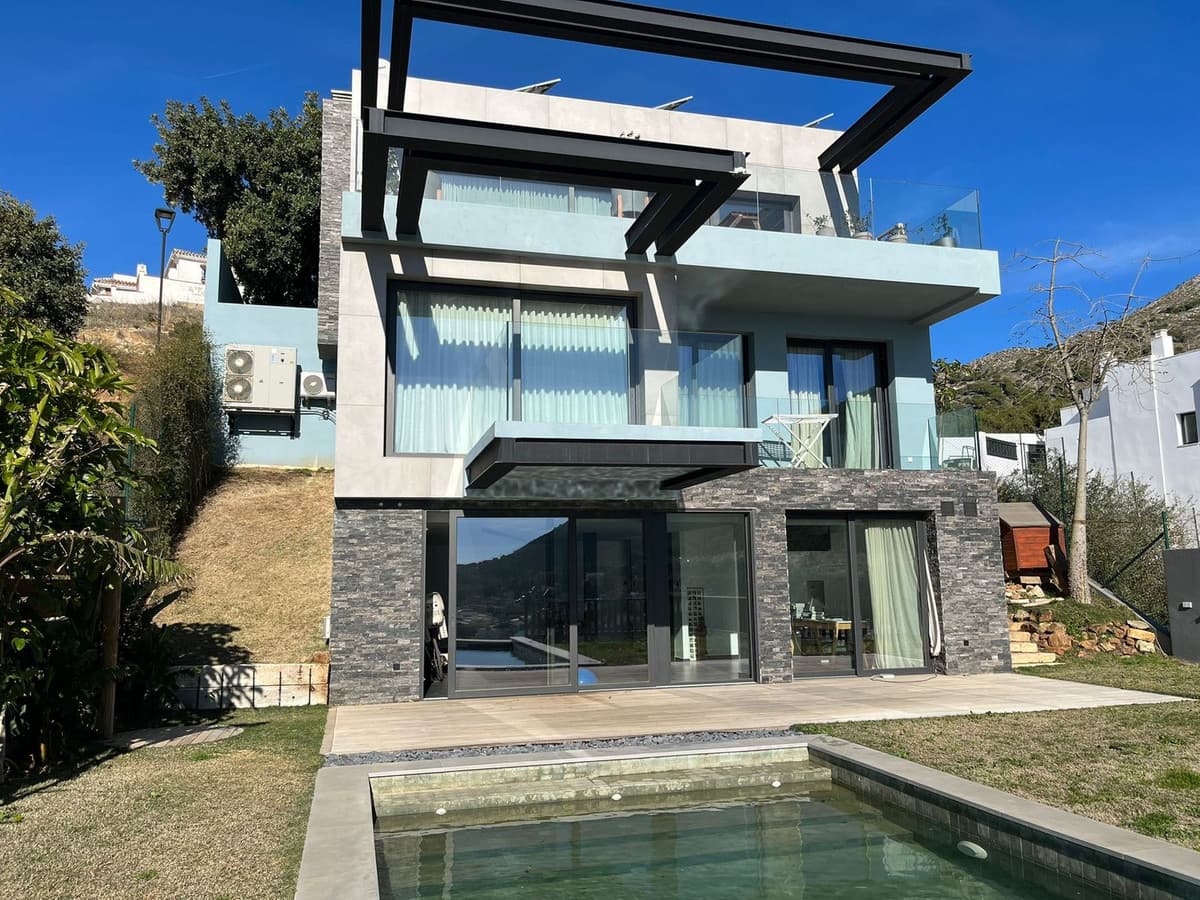 Vrijstaande Villa met 5 slaapkamers in Mijas - 16
