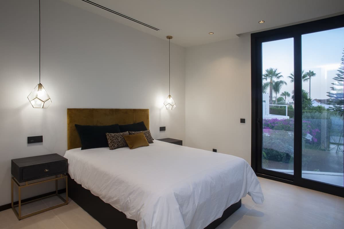 Villa - Chalet de 7 dormitorios en Nueva Andalucía - 16