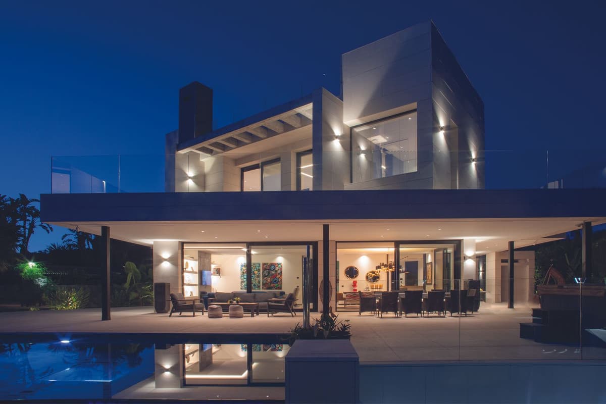 Villa - Chalet de 7 dormitorios en Nueva Andalucía - 2