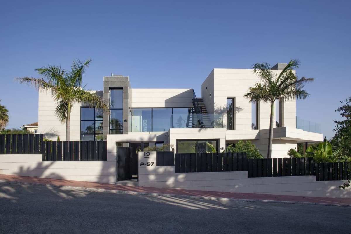 Villa - Chalet de 7 dormitorios en Nueva Andalucía - 4