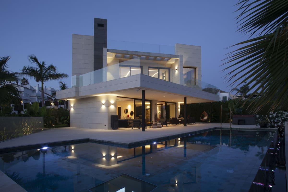 Villa - Chalet de 7 dormitorios en Nueva Andalucía - 43